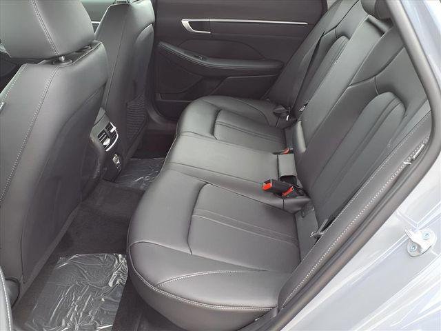 2025 Hyundai Sonata Hybrid Limited - Photo 11