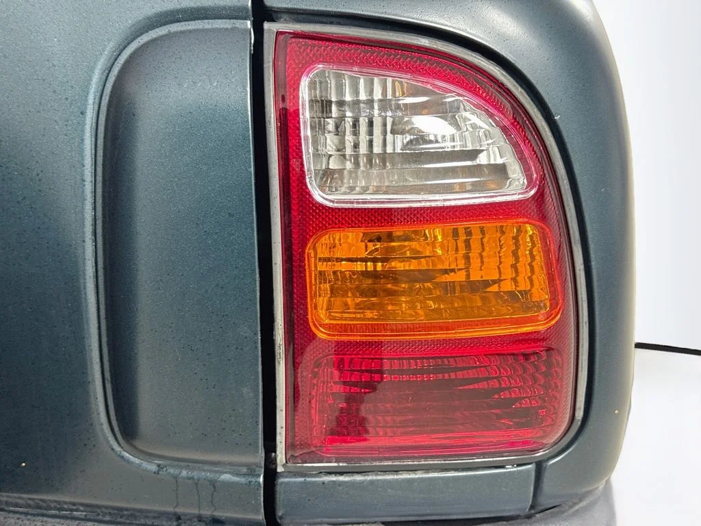 Used 1997  Toyota Base image 27