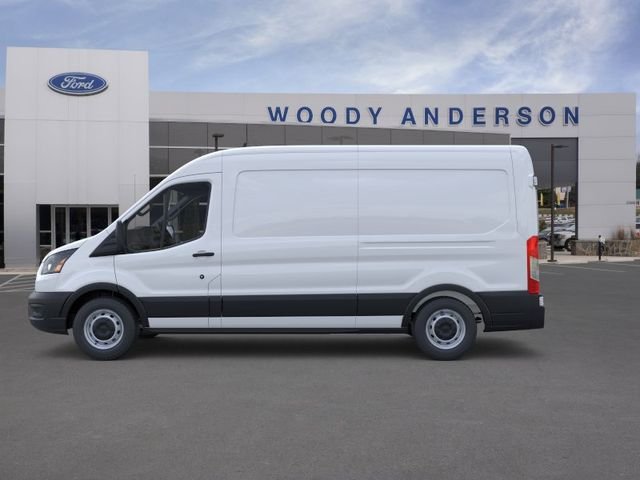 New 2026 Oxford White Ford Base image 3