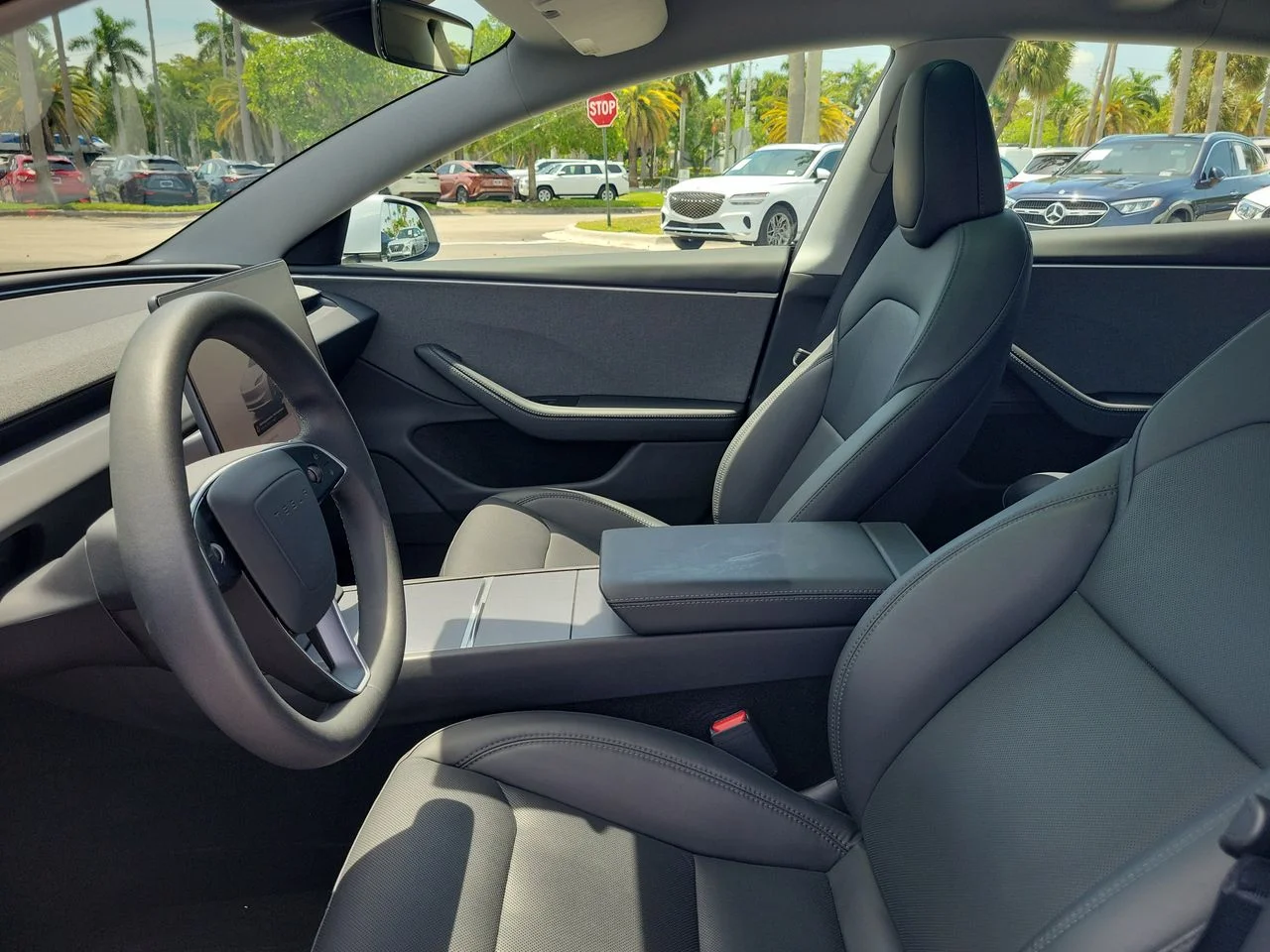 Used 2024 White Tesla Base image 20