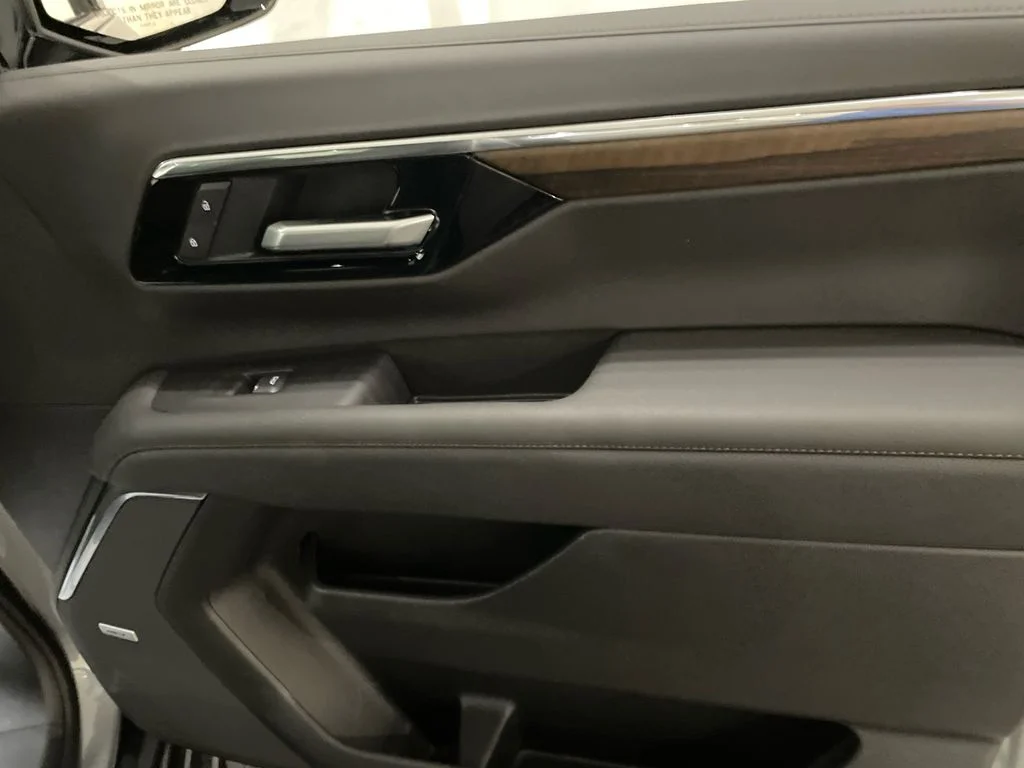 2026 Chevrolet Suburban High Country - Photo 26