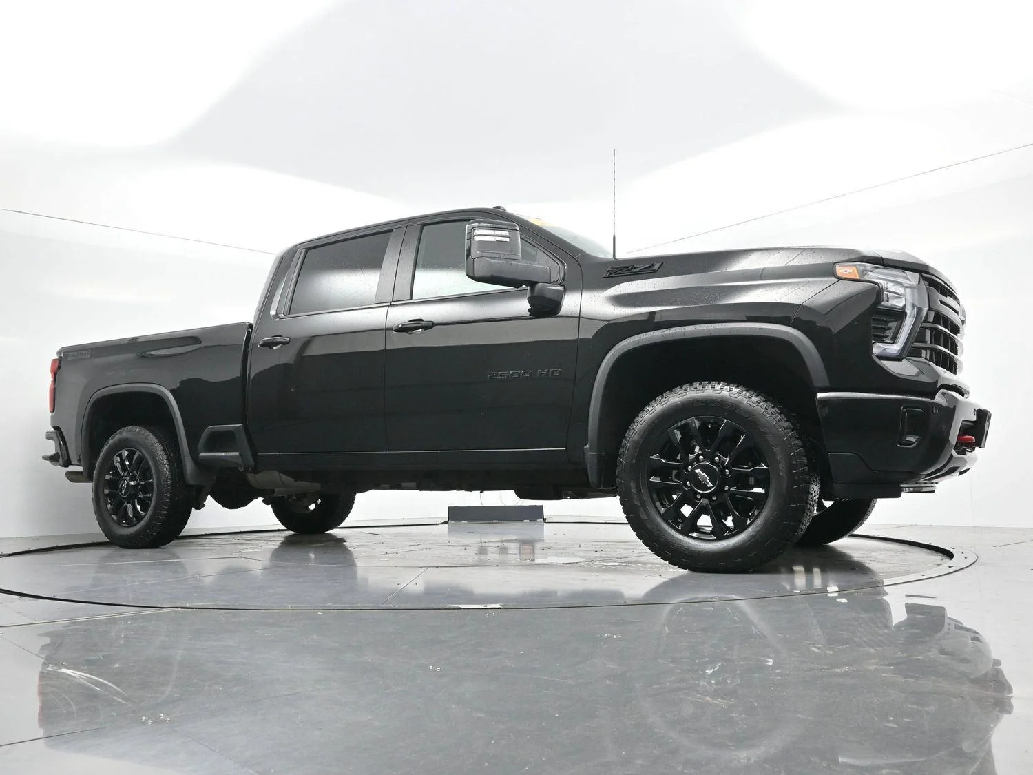 Used 2026 Black Chevrolet LT image 43
