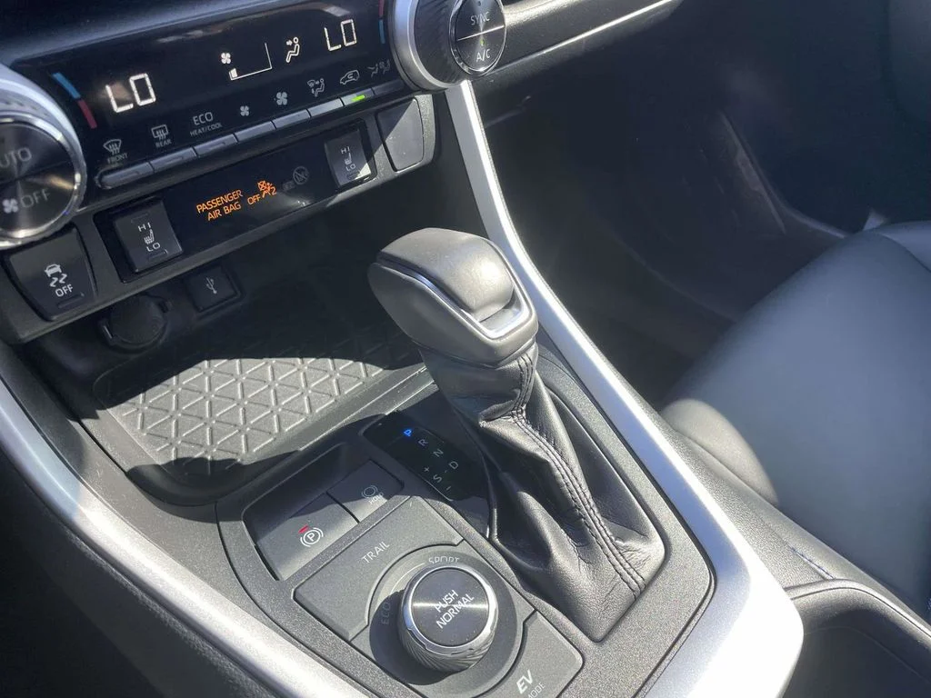 2022 Toyota RAV4 XSE - Photo 44