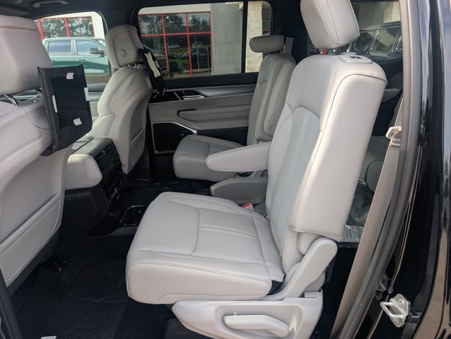 New 2026 High Gloss Black Exterior Paint Jeep Limited Altitude image 11
