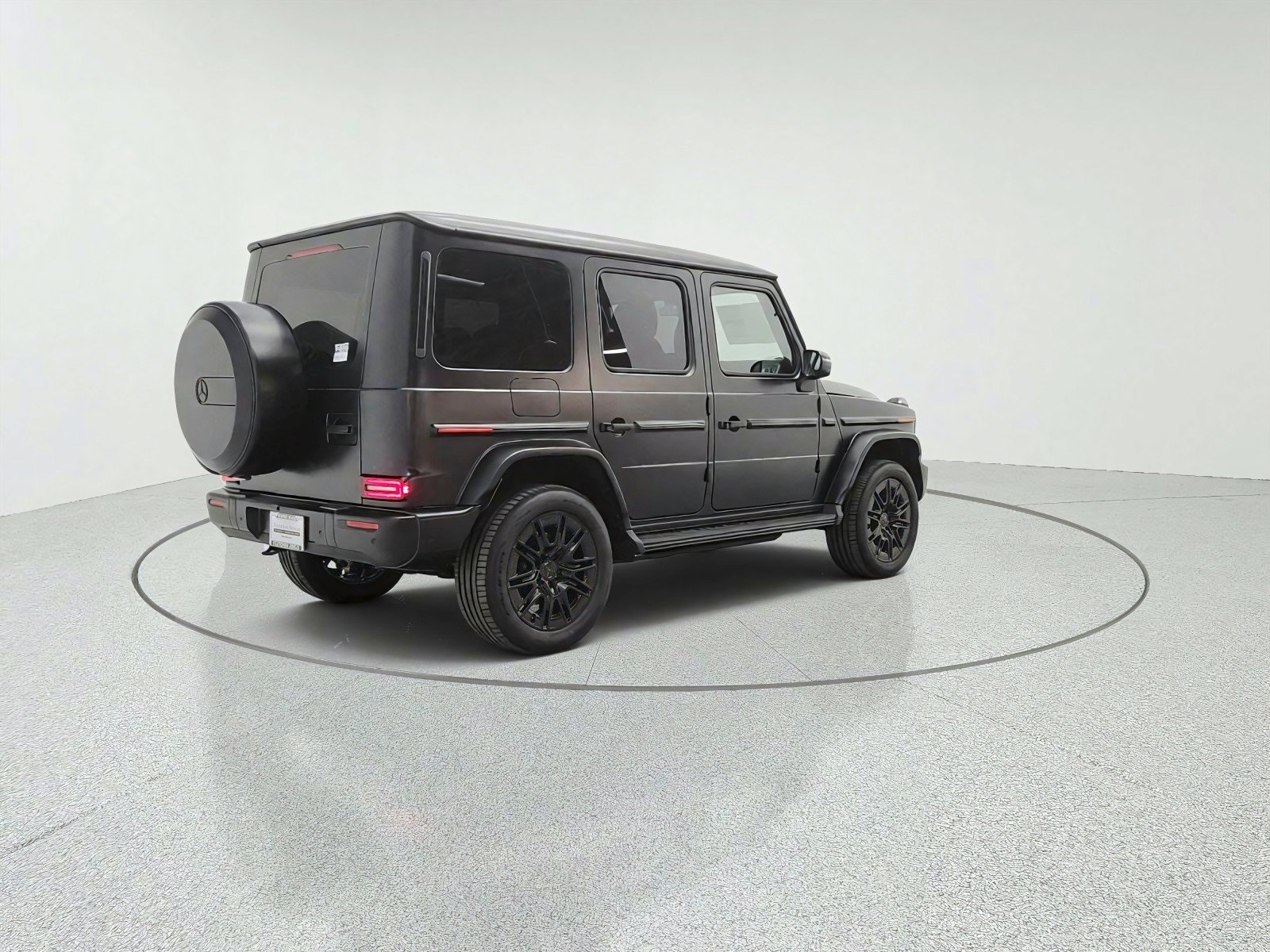 New 2027 MANUFAKTUR Night Black Magno Mercedes-Benz G 580e SUV image 26