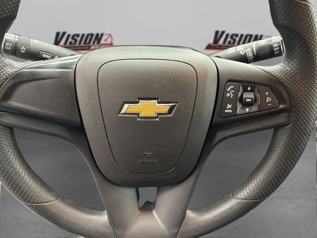 Used 2018 White Chevrolet LS image 25