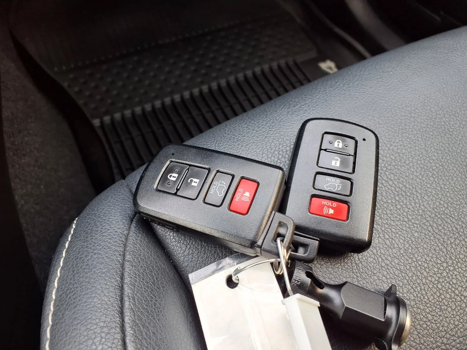 Used 2018 Dk Blue Toyota Hybrid Limited image 19