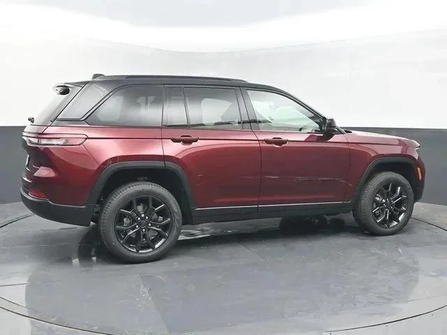 New 2025 Velvet Red Pearl-Coat Exterior Paint Jeep Limited image 6