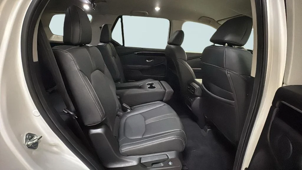 2025 Honda Pilot EX-L - Photo 16