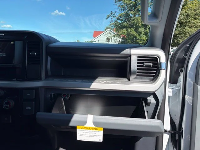 New 2027 Oxford White Ford F-350® XL image 94
