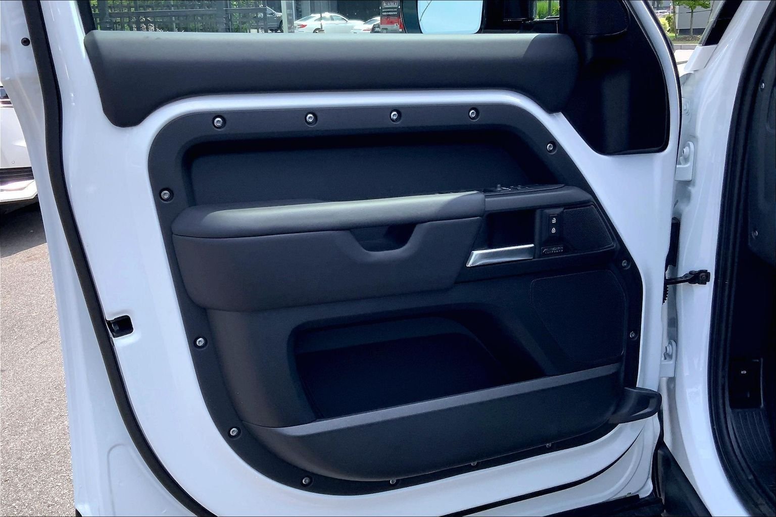 New 2026 Fuji White Land Rover X-Dynamic SE image 10