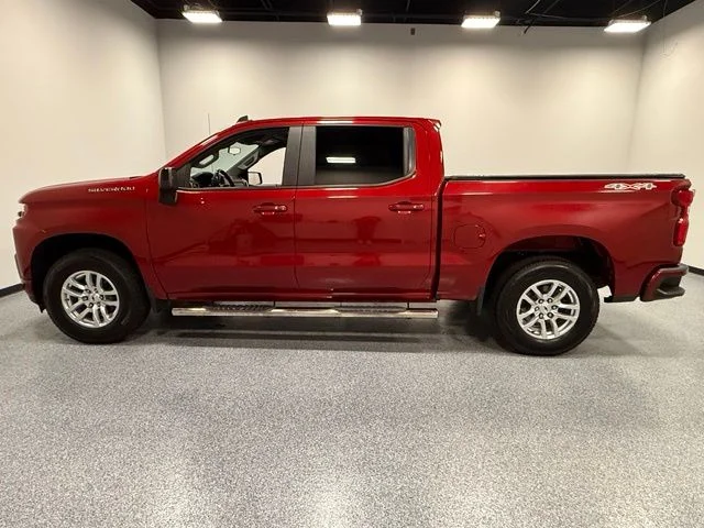 Used 2019 Red Chevrolet RST image 5