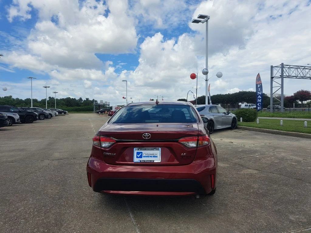 Used 2022 Red Toyota LE image 6