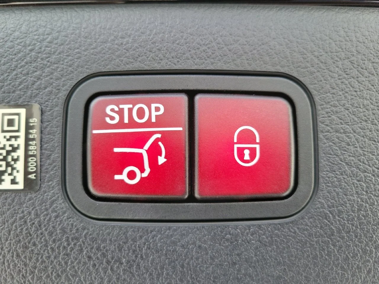 Used 2023  Mercedes-Benz 450 image 9