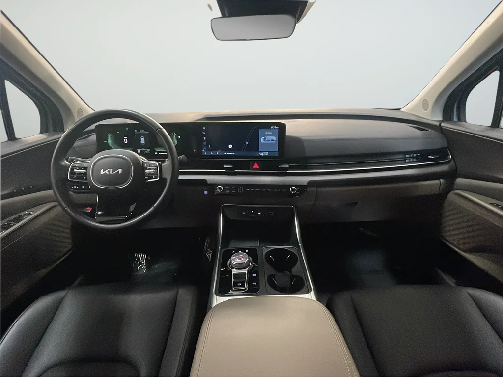 Used 2025 White Kia EX image 9