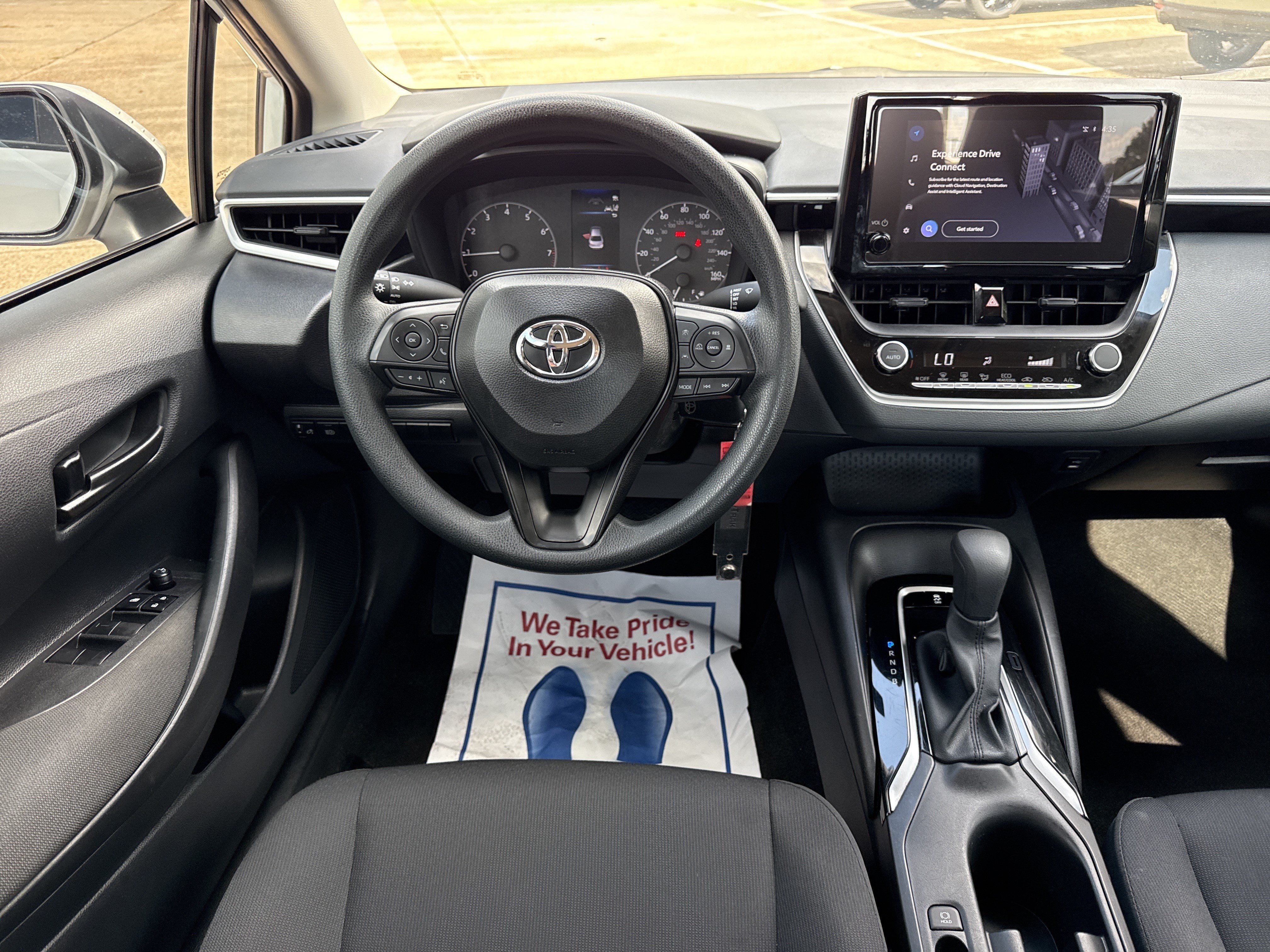 Used 2025 Ice Cap Toyota LE image 15