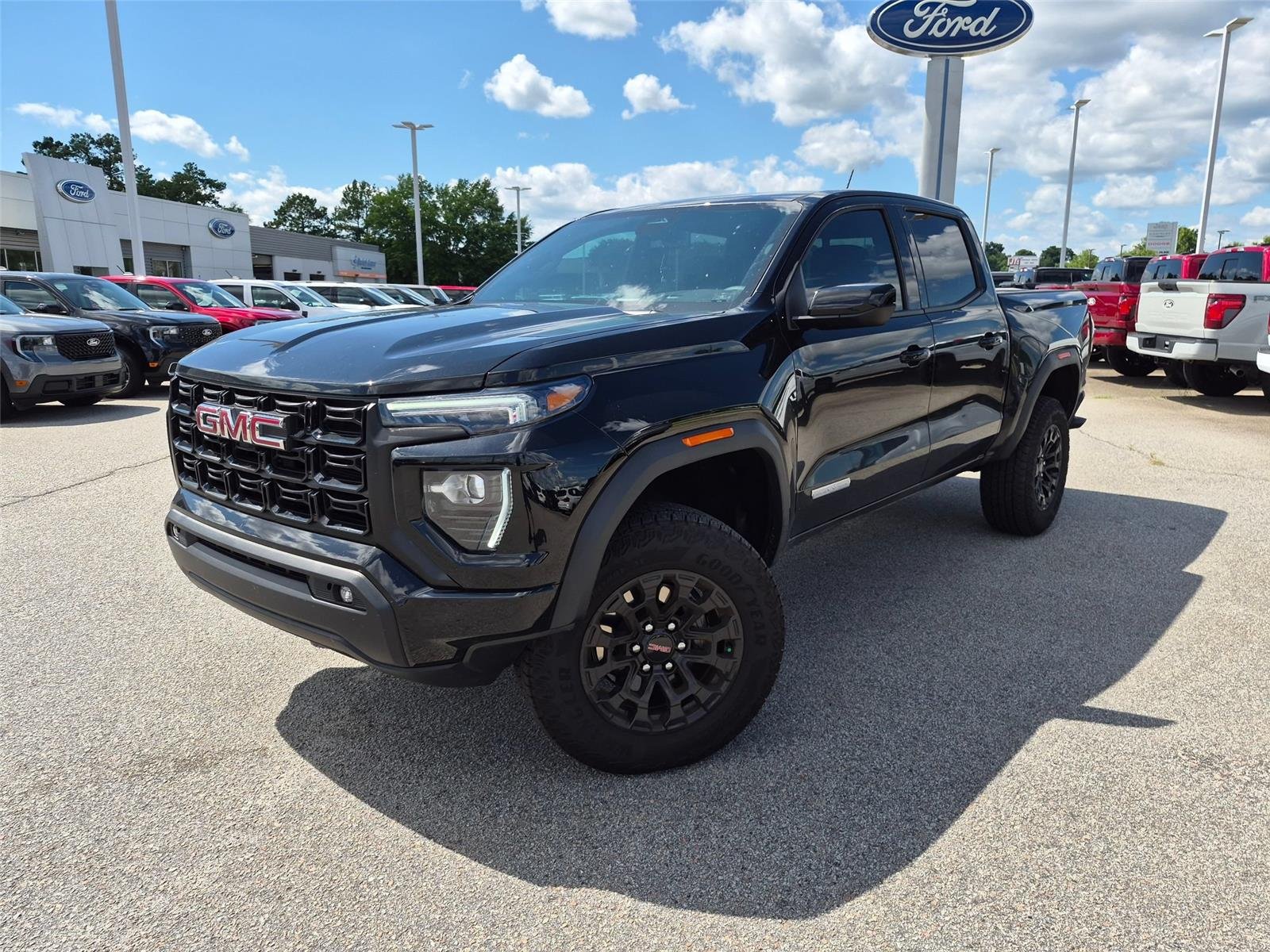 Used 2026 ONYX BLACK GMC ELEVATION image 1