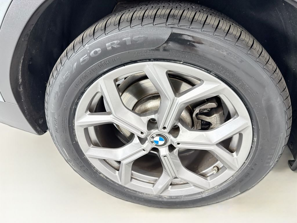 Certified Used 2024 Gray Metallic BMW xDrive30i image 32