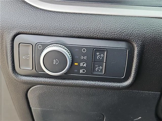 Used 2022 Iconic Silver Metallic Ford XLT 4x2 image 16