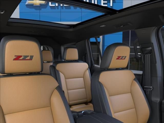 2027 Chevrolet Traverse Z71 - Photo 24