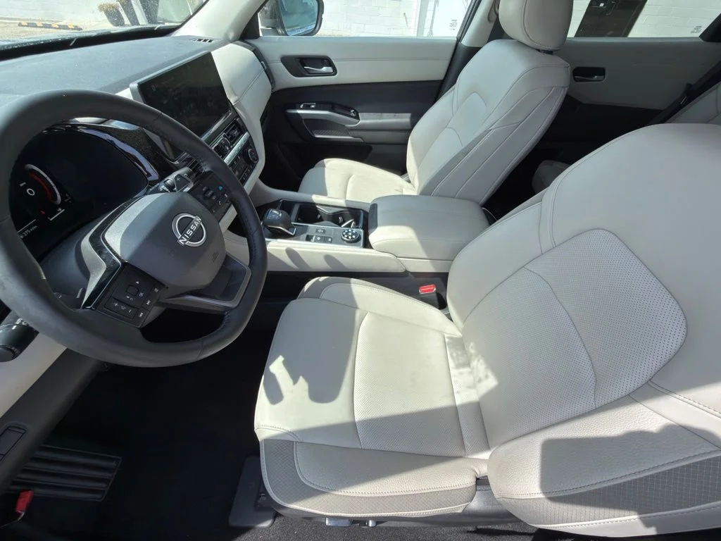 Used 2026 Gray Nissan SL image 10