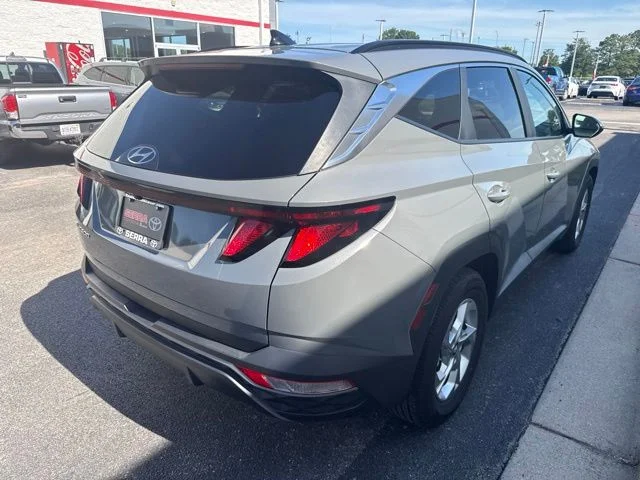 Used 2024 Gray Hyundai SEL image 7