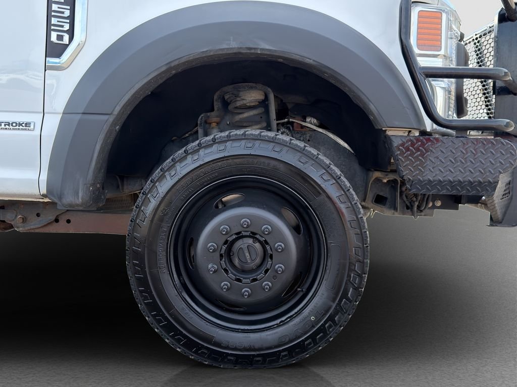 Used 2020 White Ford XL image 34
