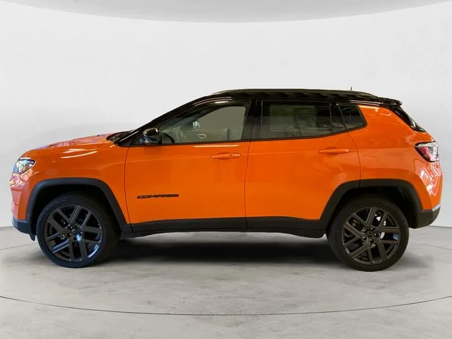 New 2026  Jeep Limited image 2