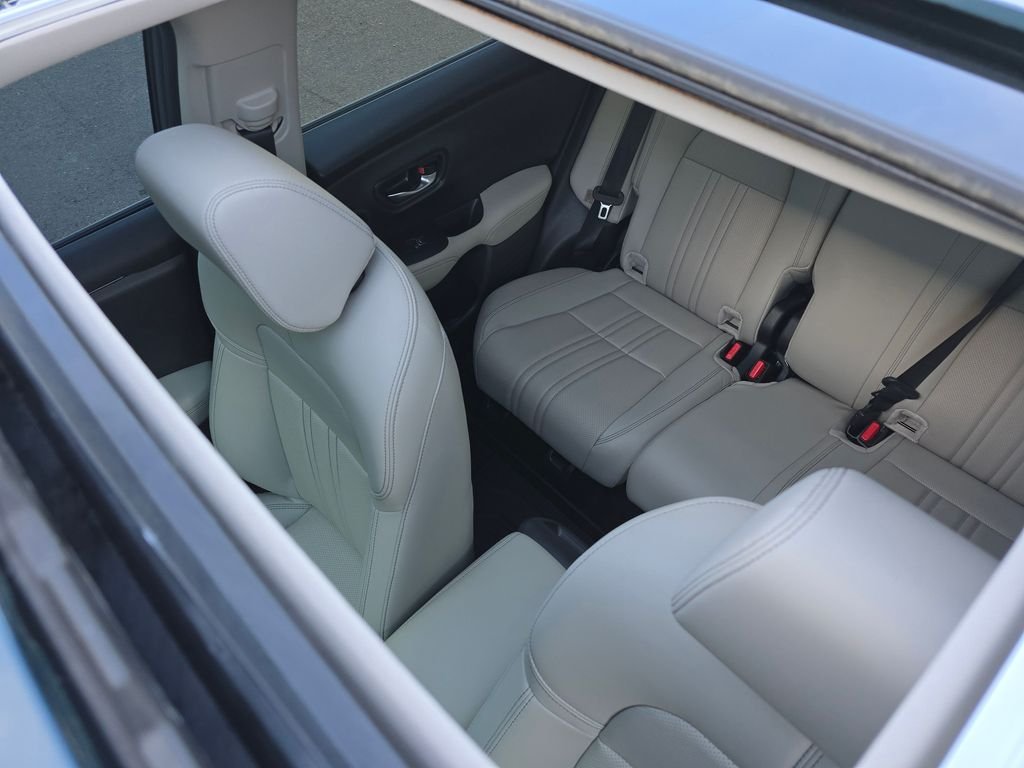 Used 2025  Honda EX-L image 21