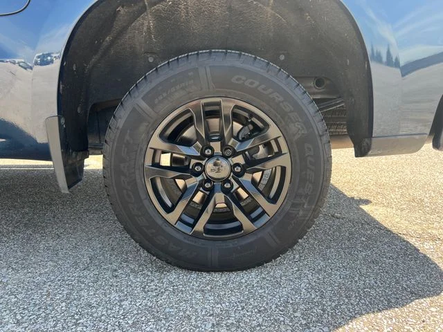 Used 2021 Blue Chevrolet RST image 9
