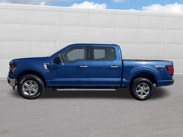 Used 2025 Blue Ford XLT image 2