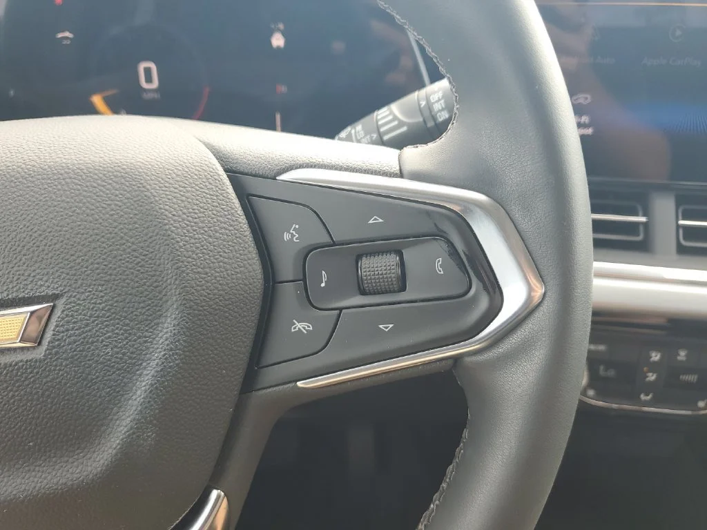 Used 2024 Sterling Gray Metallic Chevrolet LT image 21