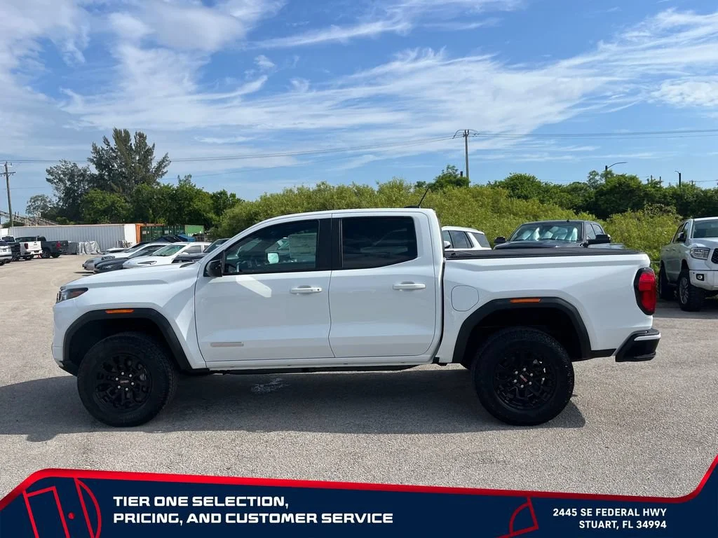 New 2026 Summit White GMC Elevation image 4