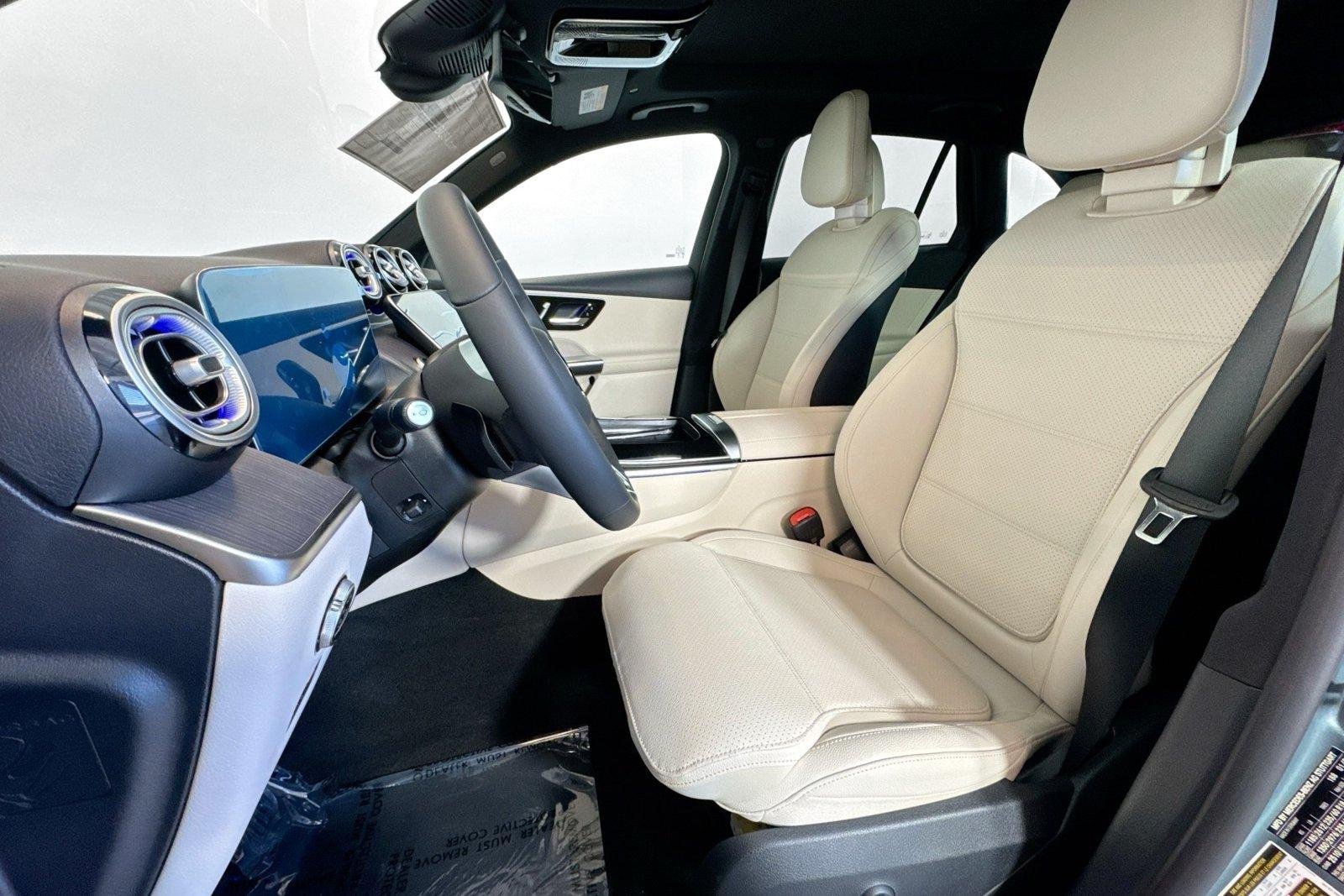 New 2026 Verde Silver Metallic Mercedes-Benz GLC 300 image 18