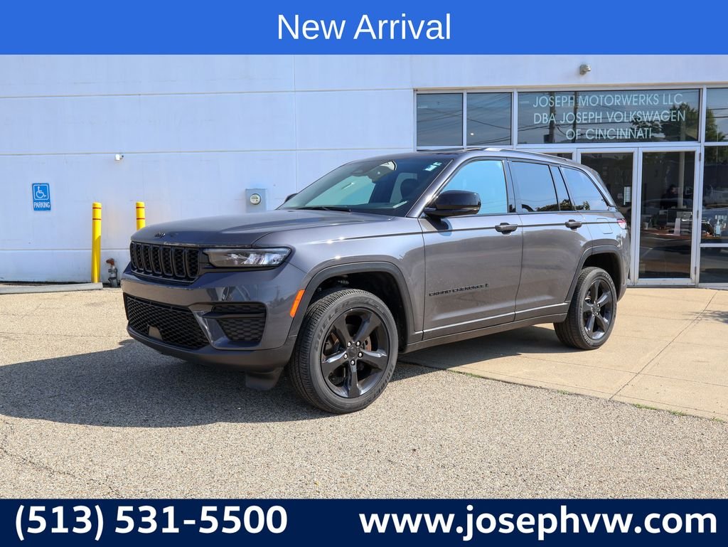 2024 Jeep Grand Cherokee Altitude X 4x4's photo