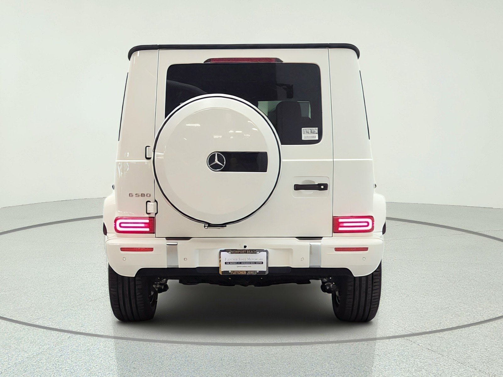 New 2027 POLAR WHITE Mercedes-Benz G 580e SUV image 6