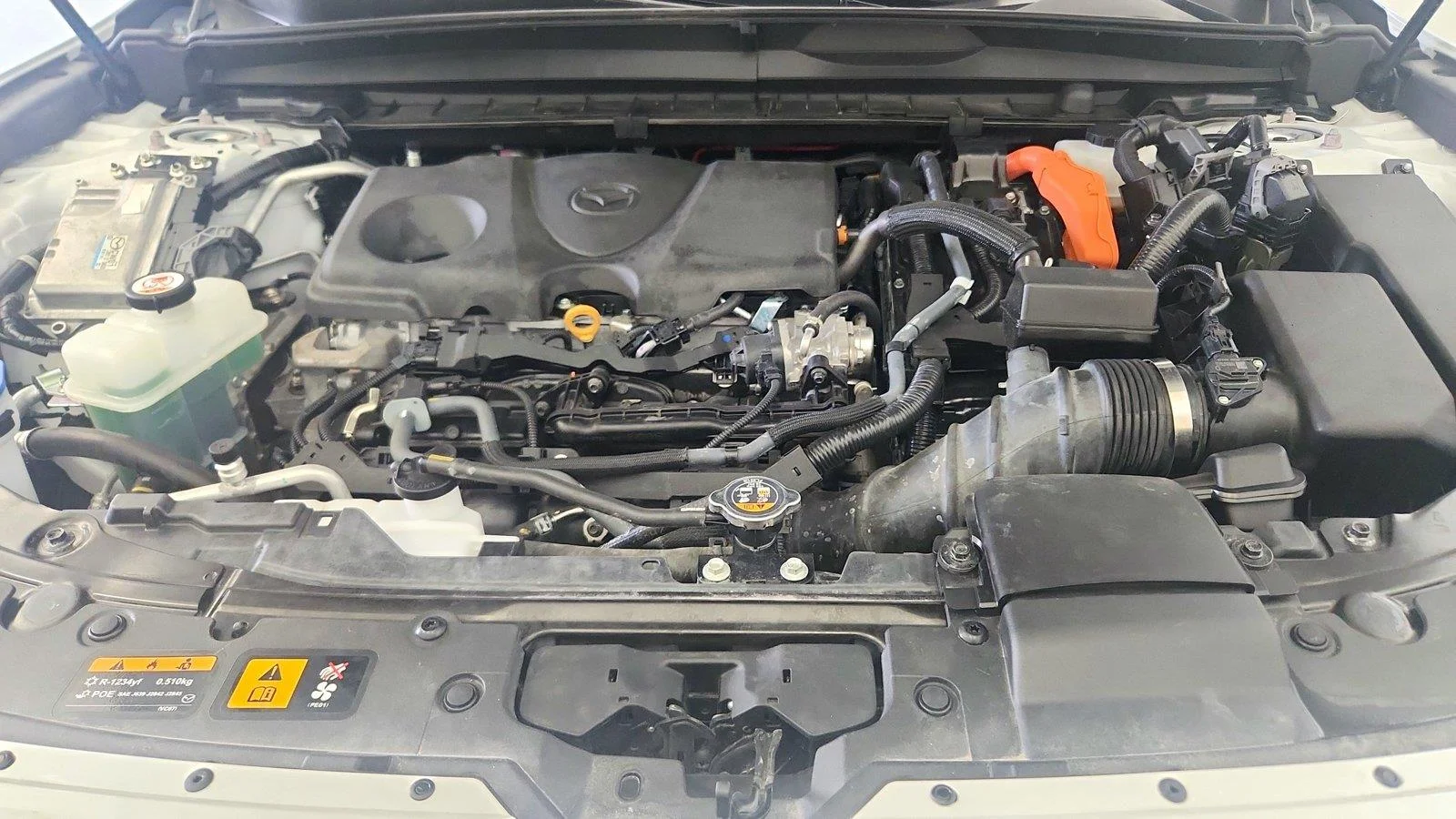 Used 2025 Wind Chill Pearl Mazda Premium Package image 38
