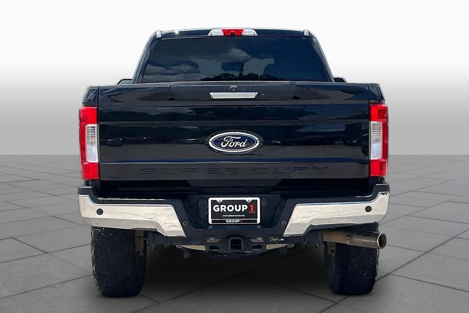 Used 2019 Agate Black Metallic Ford XLT image 5