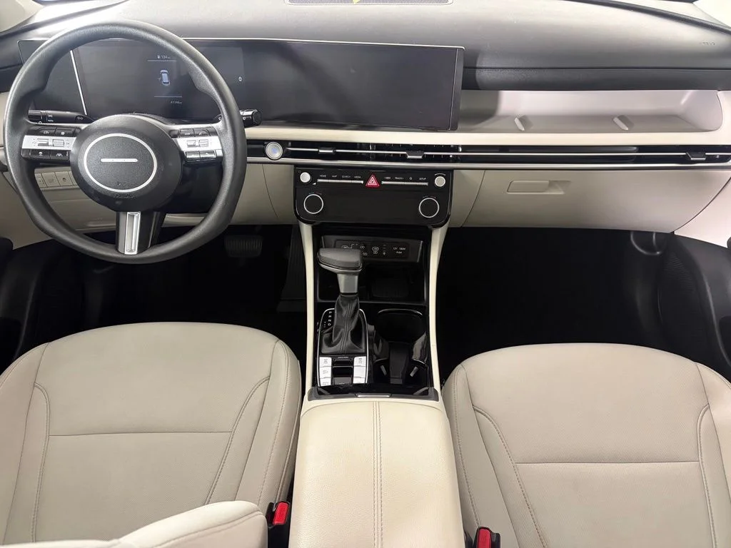 Used 2025 Red Hyundai SEL image 5