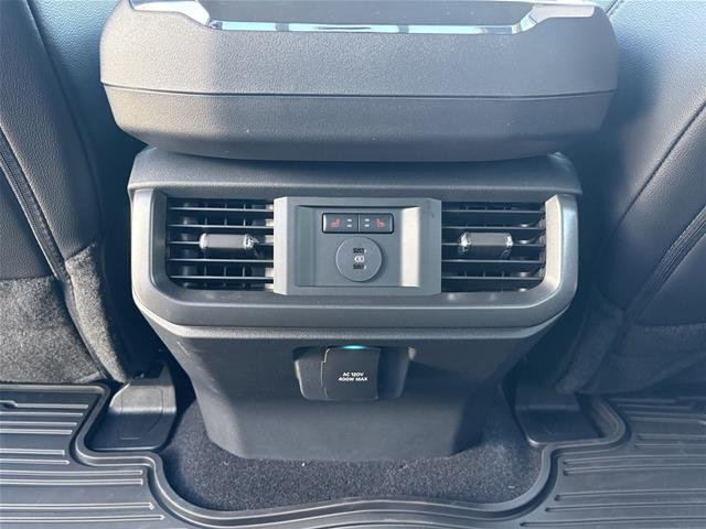 New 2026 Oxford White Ford Lariat® image 31