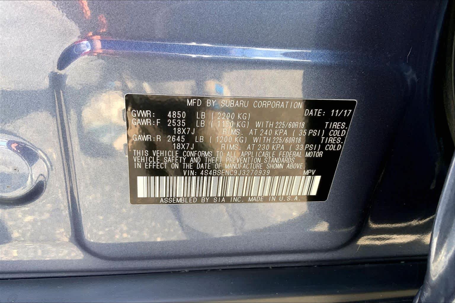 Used 2018 Twilight Blue Metallic Subaru Limited image 30