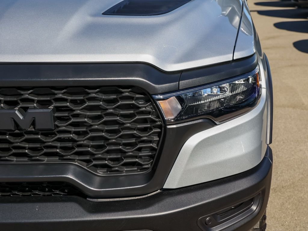 New 2026 Silver Zynith Exterior Paint RAM Rebel image 9