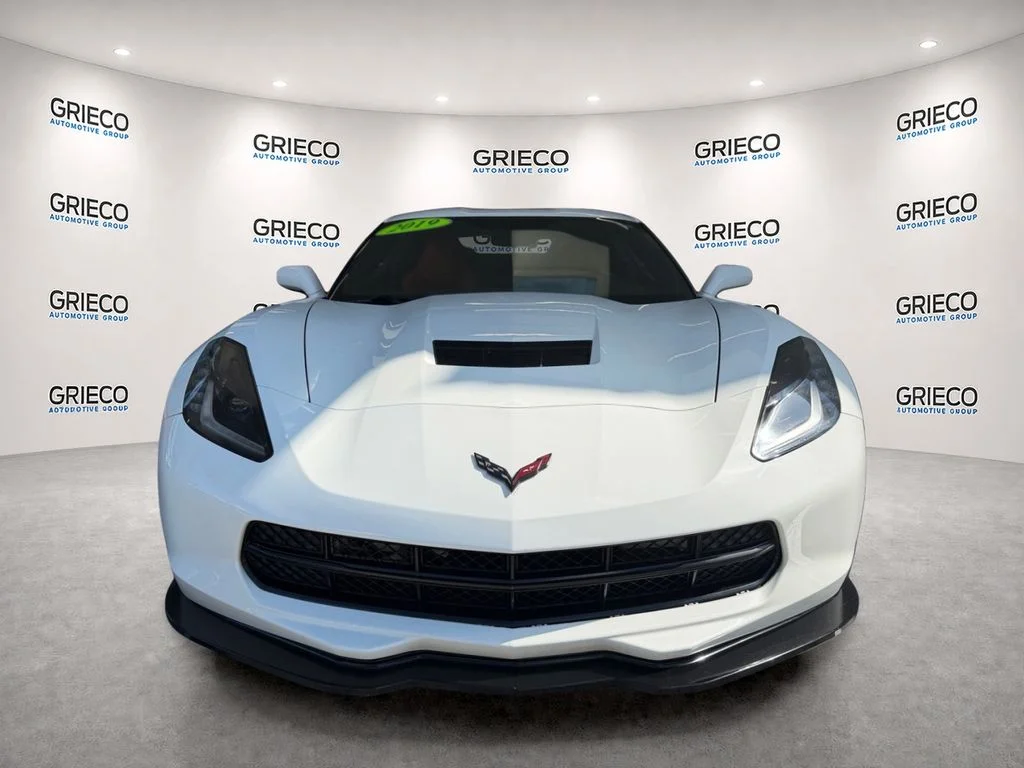 Used 2019 White Chevrolet Stingray image 2