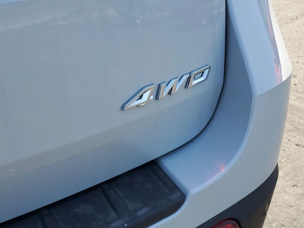 New 2026 Space White Metallic Ford Platinum™ image 32