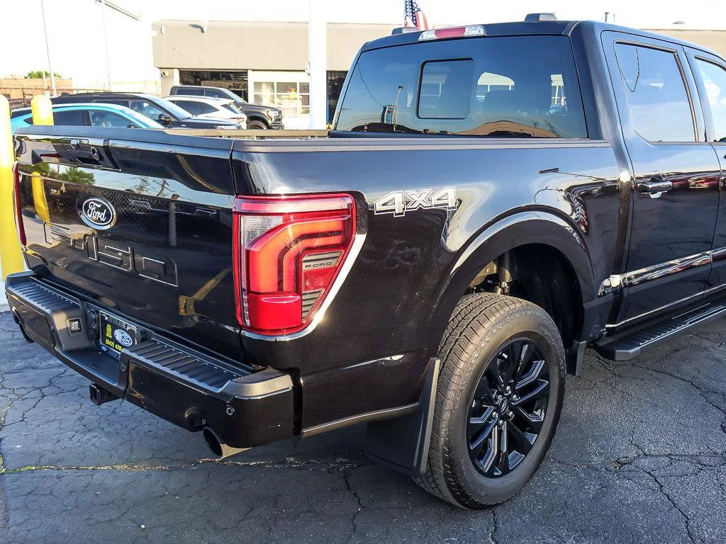 Used 2026 Agate Black Metallic Ford LARIAT image 8