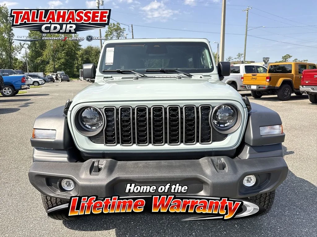 New 2026 Earl Clearcoat Jeep Sport S image 8