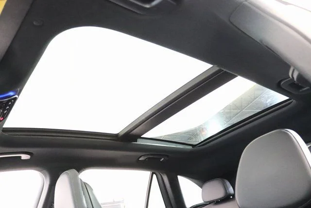 2025 Mercedes-Benz GLC Base - Photo 7