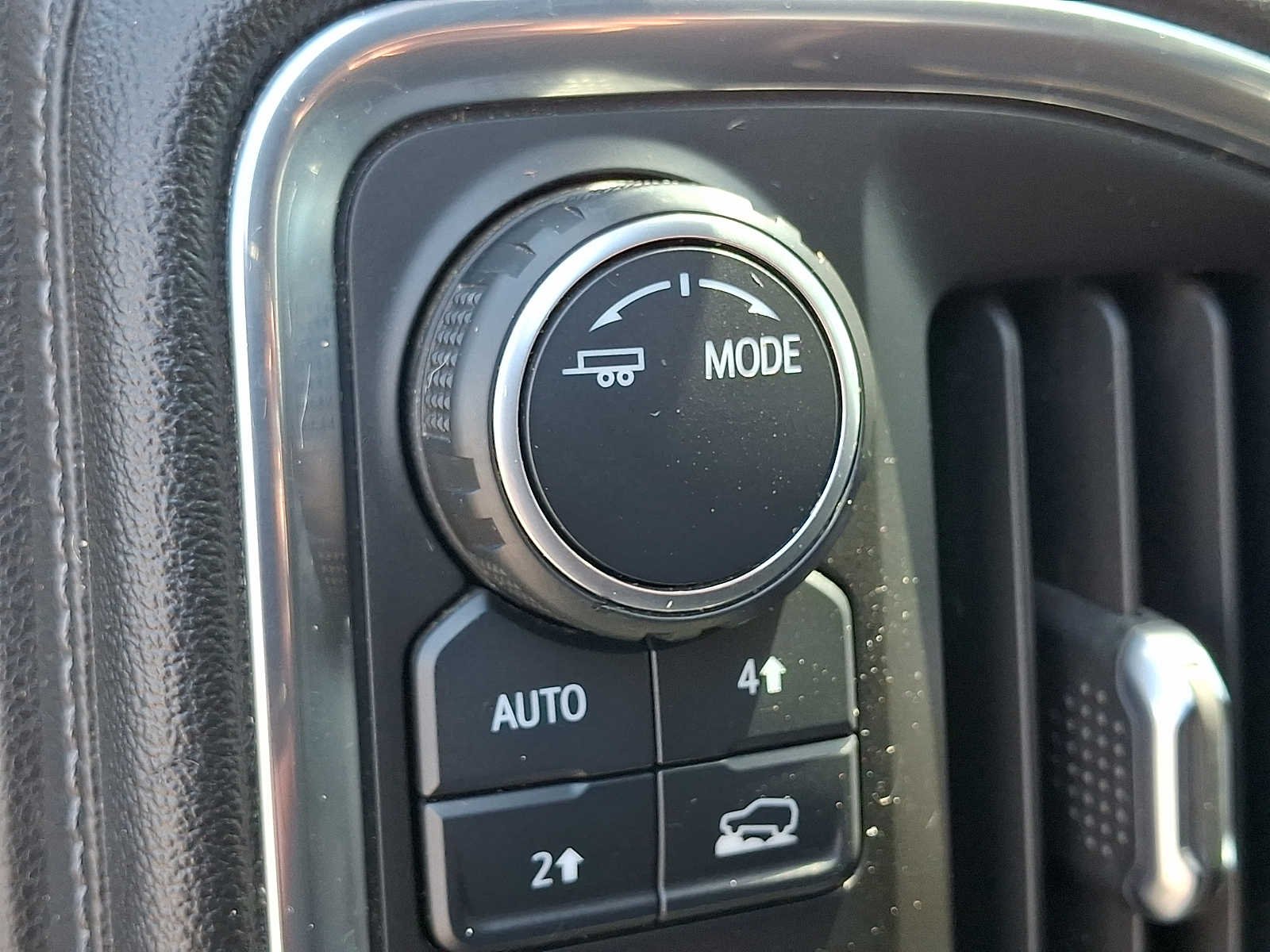 Used 2021 MOSAIC BLACK METALLIC Chevrolet RST image 25