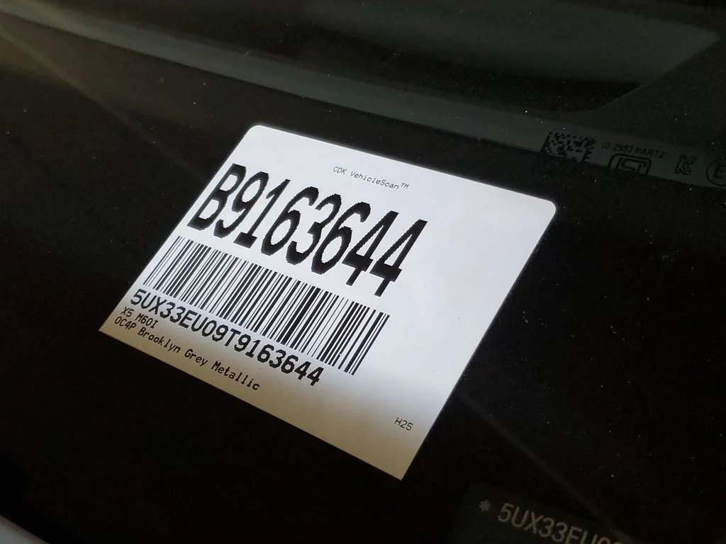 Used 2026 Gray BMW M60i image 26