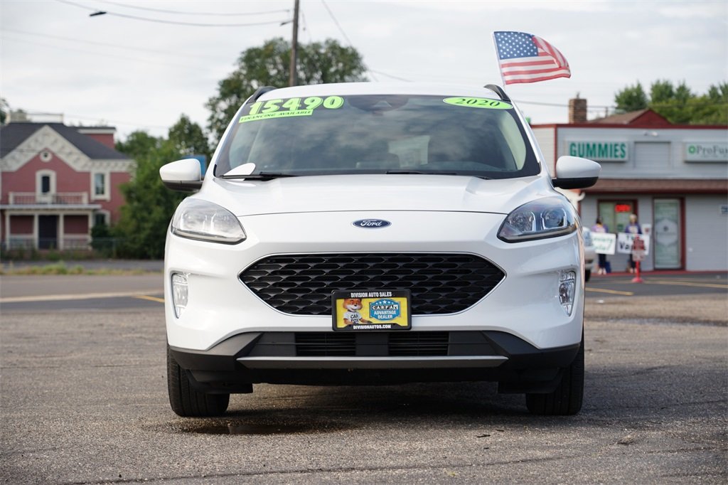 2020 Ford Escape SEL photo 4